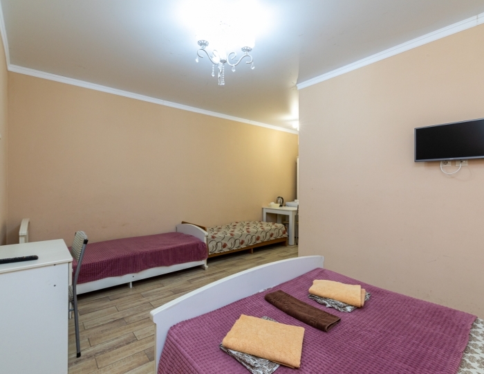 Стандарт 3-местный в корпусе 1, этаж 1 - Парк-отель «Эра» Цандрипш