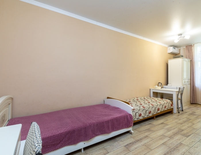 Стандарт 3-местный в корпусе 1, этаж 2, с балконом - Парк-отель «Эра» Цандрипш